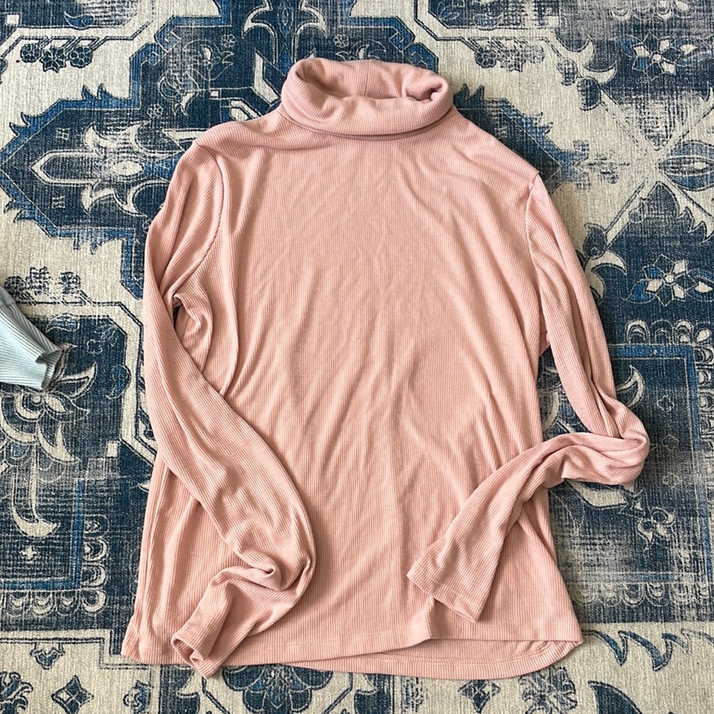 So favorite turtleneck!